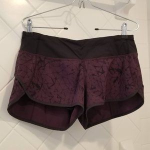Lululemon Speed Up Low-Rise Short 2.5" - Size 6